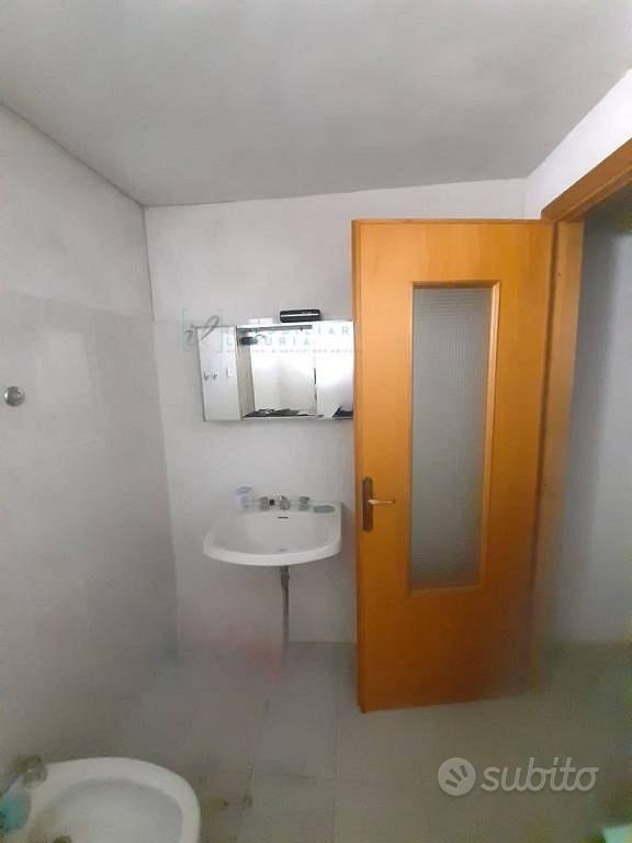 Rustico / Casale di 230 m² con più di 5 locali a P - Vista 5