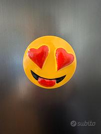 CALAMITA EMOJI IN GESSO CERAMICO DIPINTO A MANO