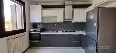 Appartamento di 82 m² con 3 locali e box auto a Po