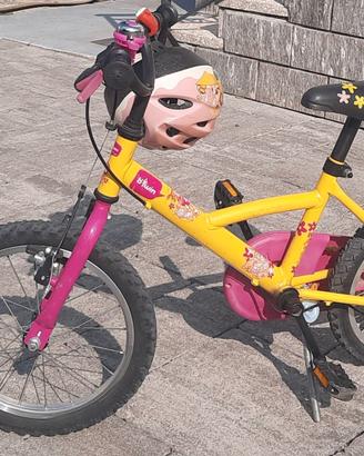 BICI BIMBA CON CASCHETTO