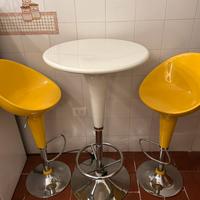 Tavolino con sedie regolabili