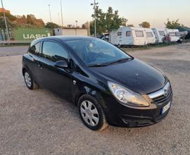 Opel corsa 13d 2011