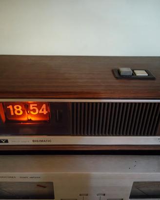 radiosveglia Sony anni 70 8FC 79W