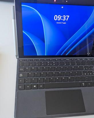 Microsoft Surface Go + Accessori!!LEGGERE BENE
