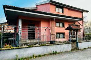 Villa singola in parco, zona av-ovest