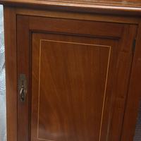 Comodini camera da letto stile antico 