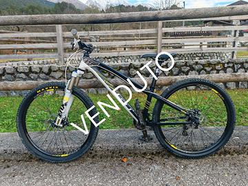 bici GT La Bomba 1.0 anno 2015 Perfetta