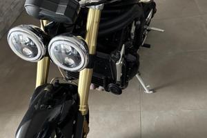 TRIUMPH SPEED TRIPLE