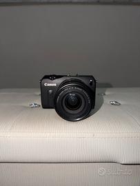 Fotocamera Mirrorless Canon EOS M Black