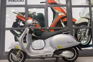 Vespa 300 GTS SUPERTECH