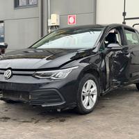 VOLKSWAGEN GOLF 8 per ricambi usati DSR