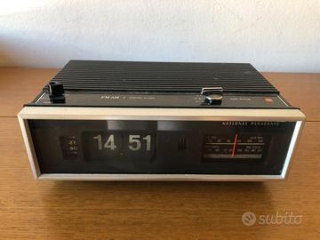 Radio National Panasonic RC-702B