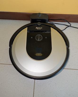 due robot iRobot roomba lava e aspira