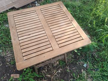 7 tavoli da esterno in legno