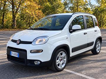 Fiat Panda 1.0 HYBRID 70 CV – SOLO 27.692 KM