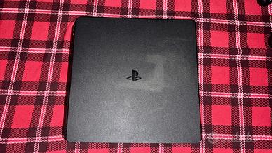 PlayStation 4 - €155 Trattabili