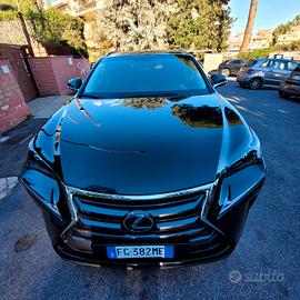 Lexus NX 300