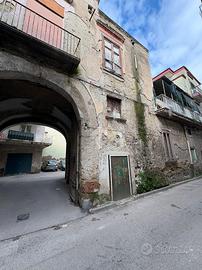 MONOLOCALE A AFRAGOLA