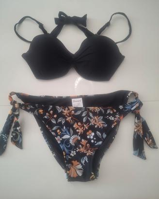 Bikini Donna's taglia 44 mai indossato 