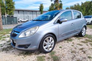 Opel Corsa 1.2 5 porte Cosmo