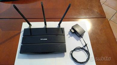Router TP-LINK modello TD-W8970