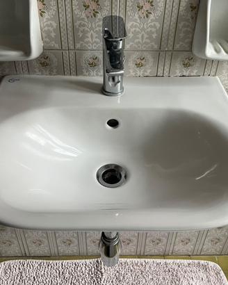 Lavabo per bagno o lavanderia