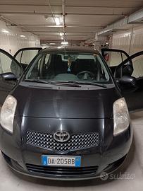Toyota yaris anno 2006