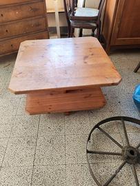 tavolino in legno 