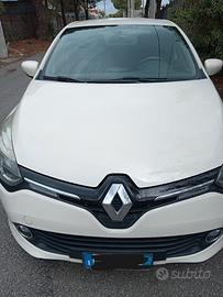 RENAULT Clio 4ª serie - 2015