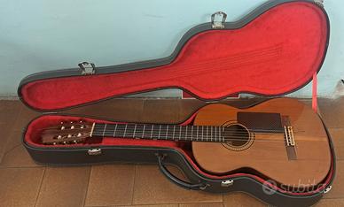 Chitarra José Ramirez  come nuova del 1986 .