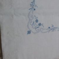 Lenzuola matrimoniali antichi con copricuscini