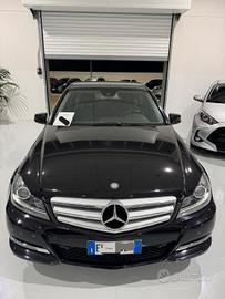 Mercedes C220 CDI  Avantgarde blueEfficiency 