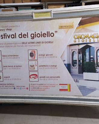 Cartello stradale per supporto di immagini/scritte