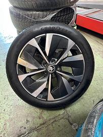 Cerchi in lega 18 Skoda Karoq e pneumatici estivi