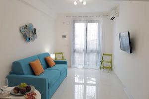 Taormina monovano mq. 34 con posto auto