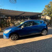 clio moschino 90cv gpl