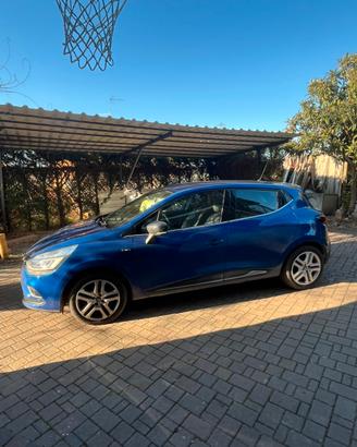 clio moschino 90cv gpl