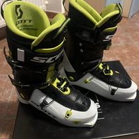Scarpone per sci alpinismo scott cosmos tour