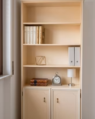 Libreria a giorno classica con ante – Color avorio