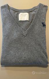 Maglione lana scollo a V Grigio Abercrombie & Fitc