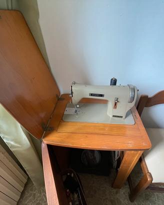 Macchina per cucire anni 60 Visetto