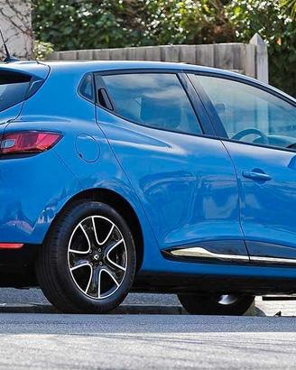 Ricambi renault clio 2017
