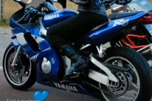 Yamaha YZF R6 - 1999