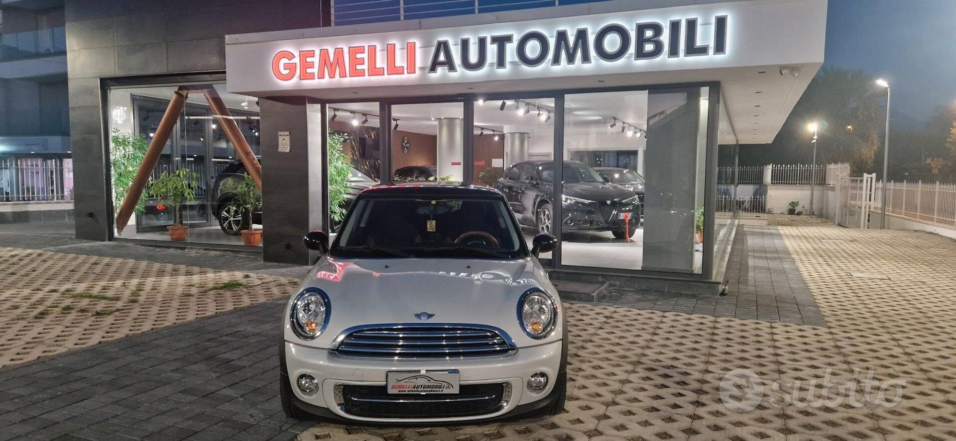 Mini Cooper 2011 photo 2