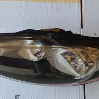 Faro anteriore sinistro Ford Fiesta Mk6