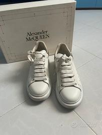 Alexander Mcqueen