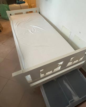 Letto bimbo con materasso e sponda anticaduta