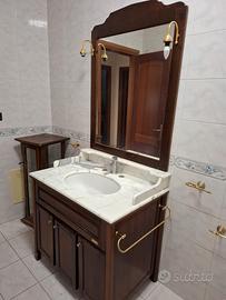 Arredo bagno legno scuro