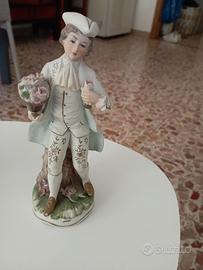 Statuina porcellana 