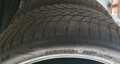 Pneumatici Bridgestone gomme  invernali 265/40 r21